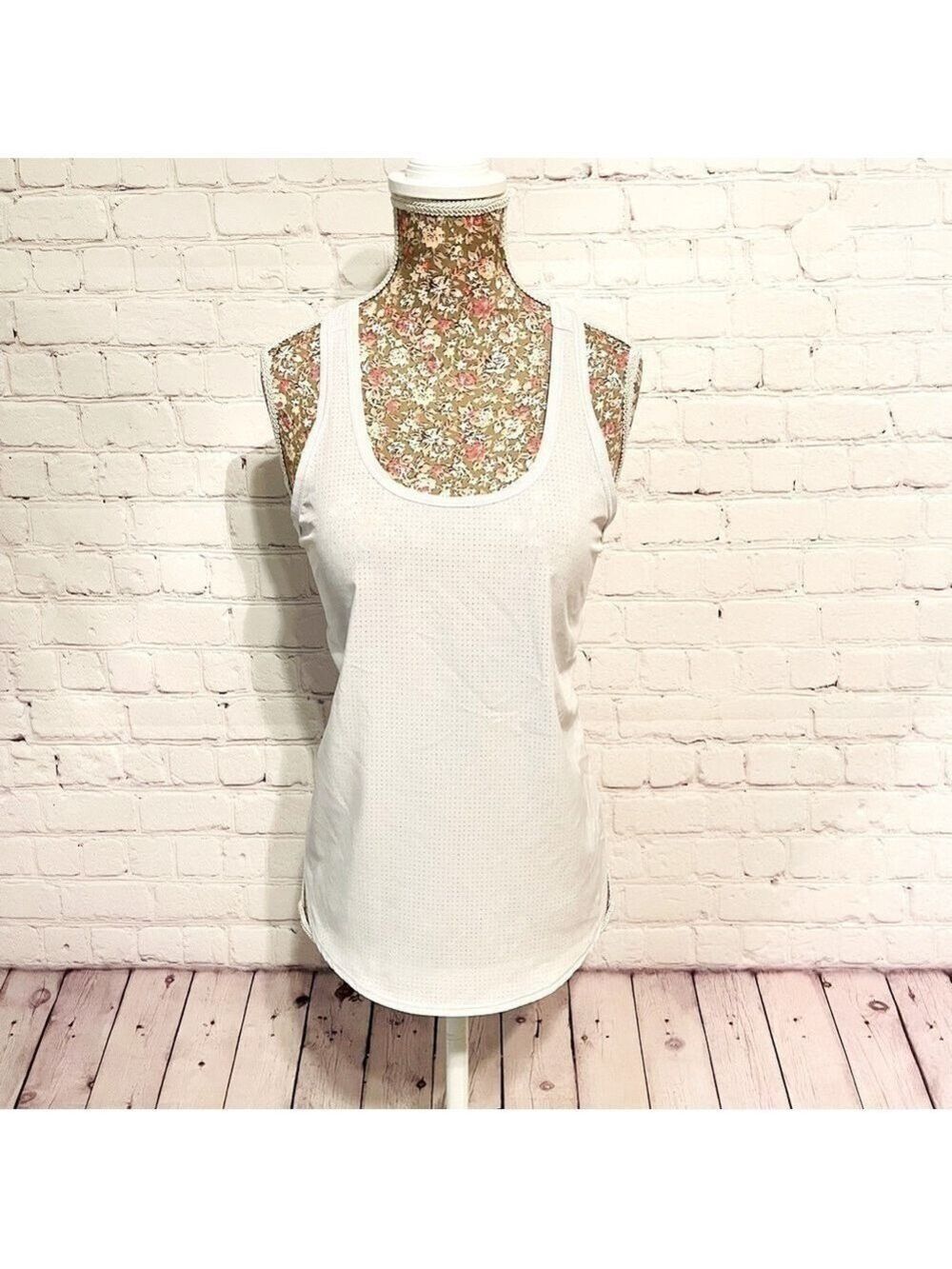 DSG Women's Run Tank Top NWOT 5️⃣✖️3️⃣0️⃣